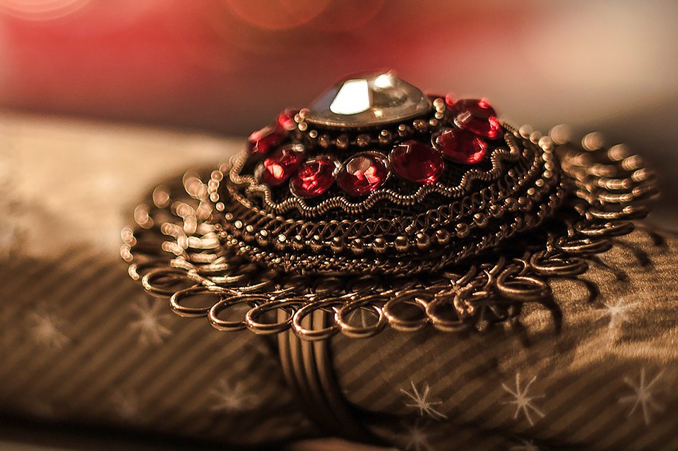 金属アレルギー対応 ボディピアス